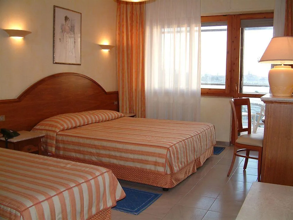 אלגהרו Hotel Florida 3*,