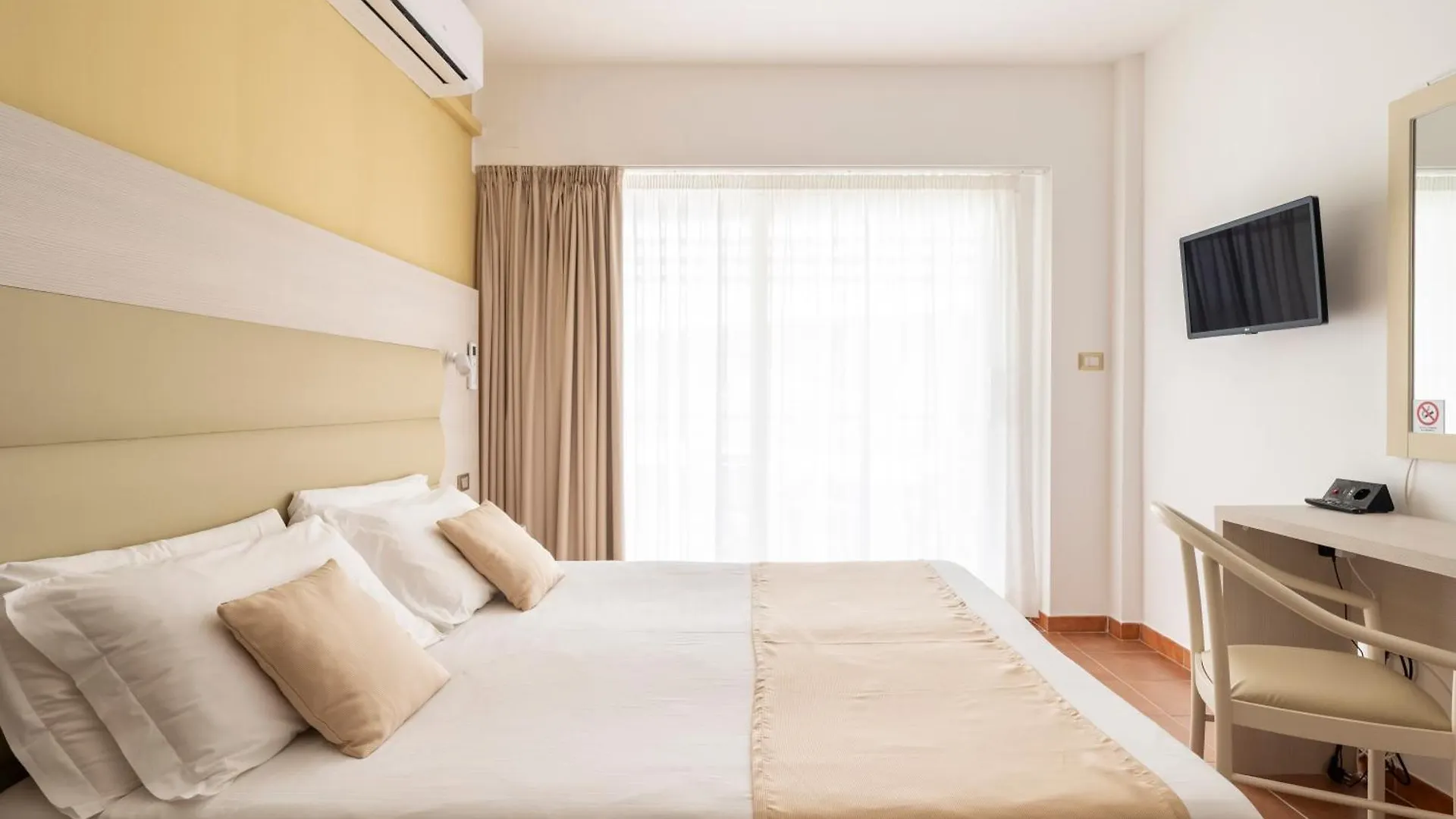 Hotel Florida Alghero 3*,  Italy