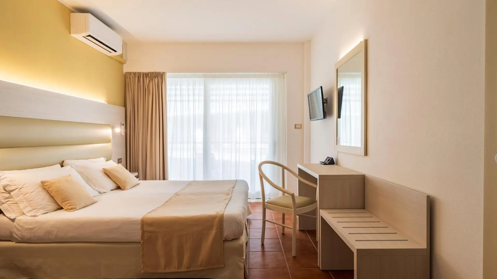 ***  Hotel Florida Alghero Italy